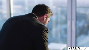 La top model blonde a assouvi ses désirs sexuels avec son charmant derrière Thumb