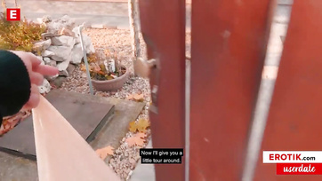 La blonde salope de Budapest attendait l'inconnu au lit Thumb