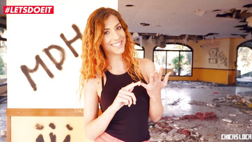 La Hongroise engagée a goûté la bite de la belle pute - Shona River Thumb