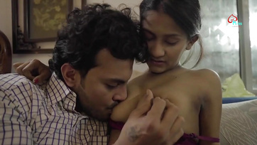 Une bite indienne se déchaîne avec du lait maternel Thumb