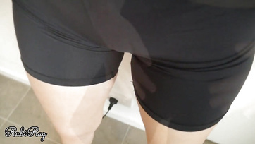 Ma demi-sœur m'a laissé frotter sa chatte cendrée avec ma bite Thumb