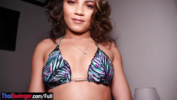 Une jolie ado brésilienne au gros cul adore le sexe anal Thumb