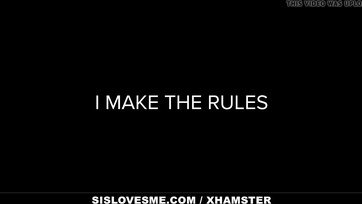 Si je surprends ma demi-sœur coquine en train de se masturber, je la baiserai Thumb