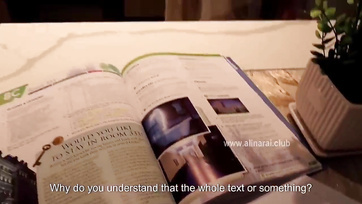 Ma copine sexy s'est agenouillée et a commencé à me sucer la bite Thumb