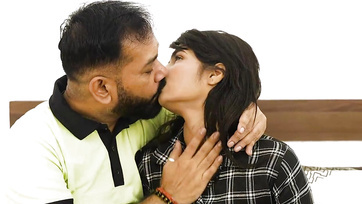 beau-père a fait chanter sa belle-fille puis lui a défoncé la chatte Thumb