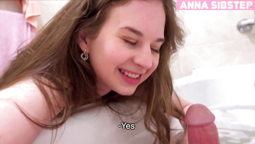 Ma perverse petite sœur de lait s'est déshabillée et a saisi ma verge pendant que je prenais mon bain Thumb